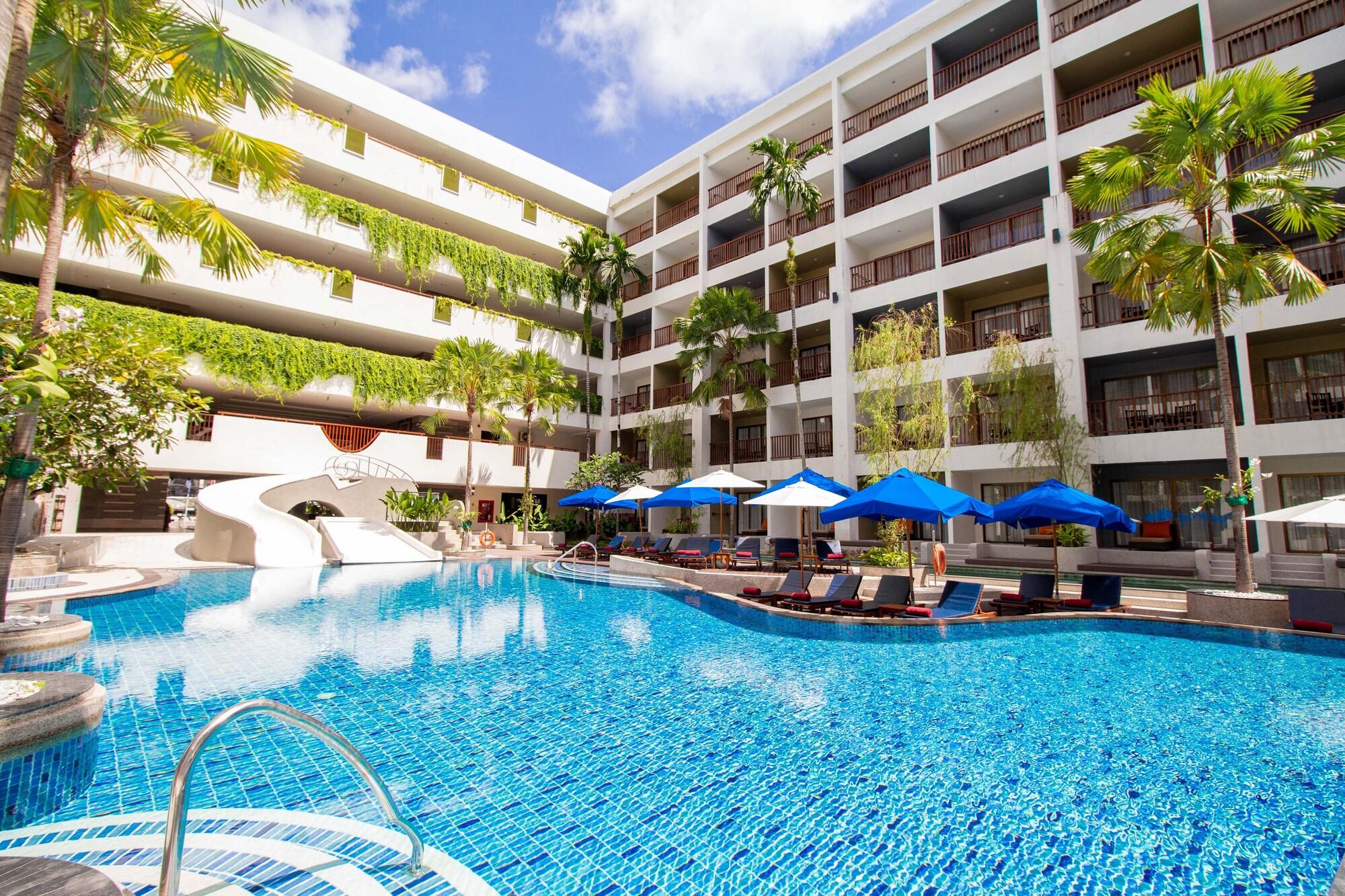 Vista Exterior Deevana Plaza Phuket