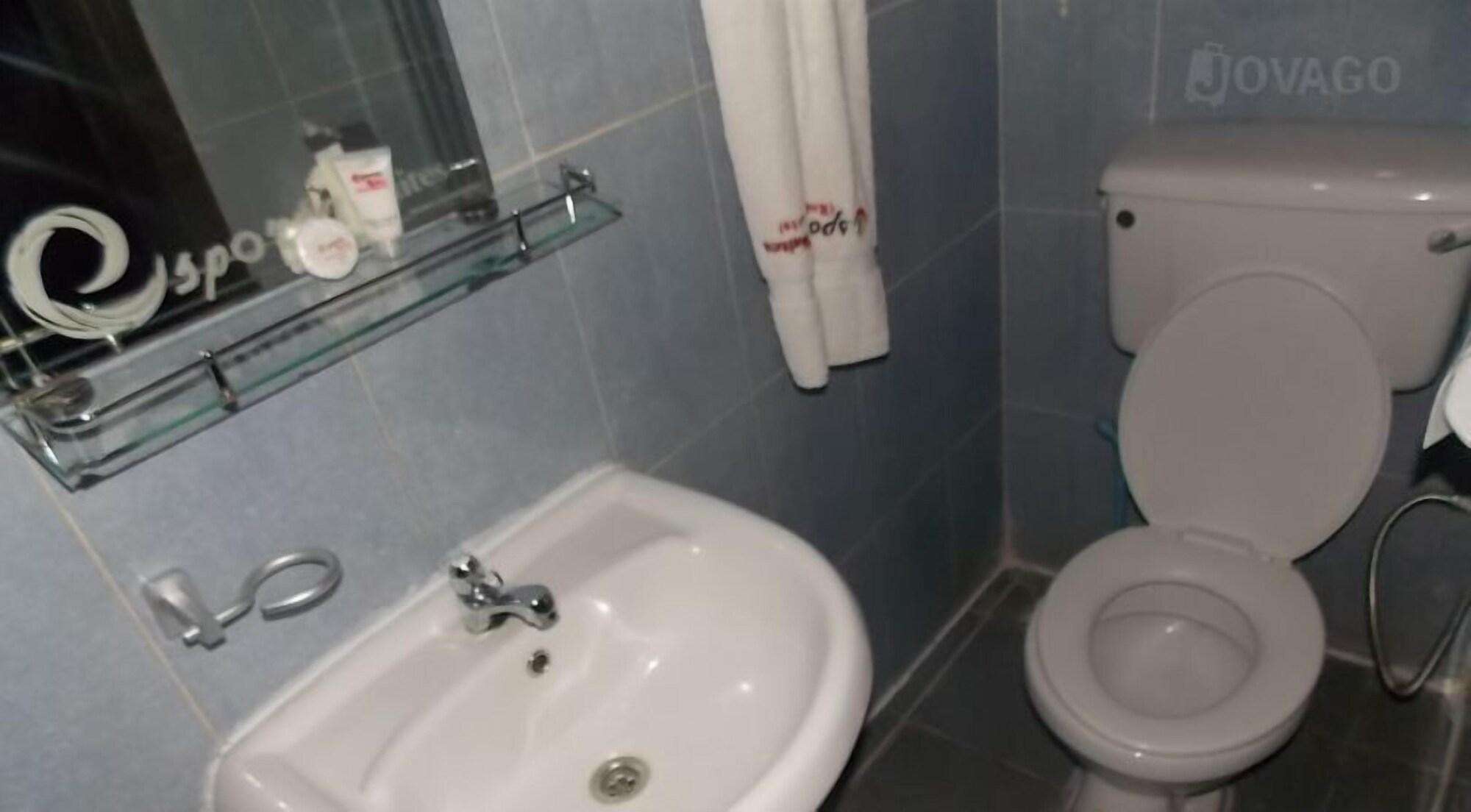 Equipamiento de Habitación Esporta Suites Ondo