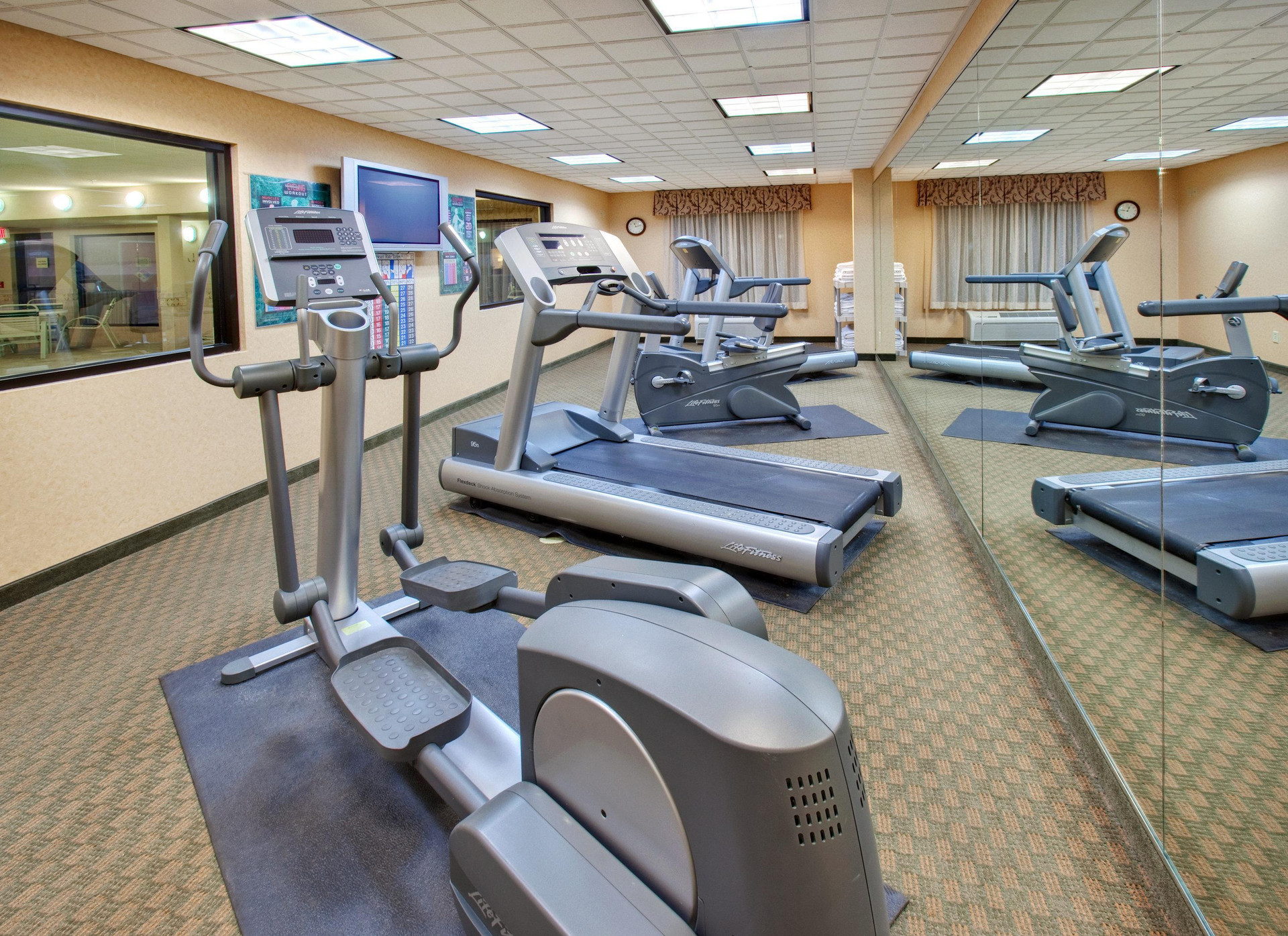 Instalaciones Recreativas Holiday Inn Express Hotel & Suites Bismarck by IHG