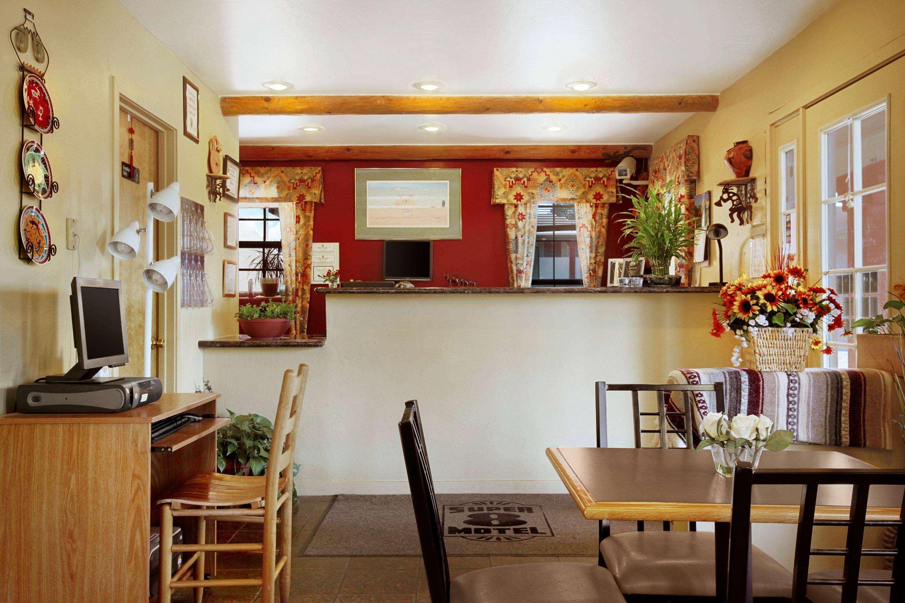 Vista Lobby Super 8 by Wyndham Payson