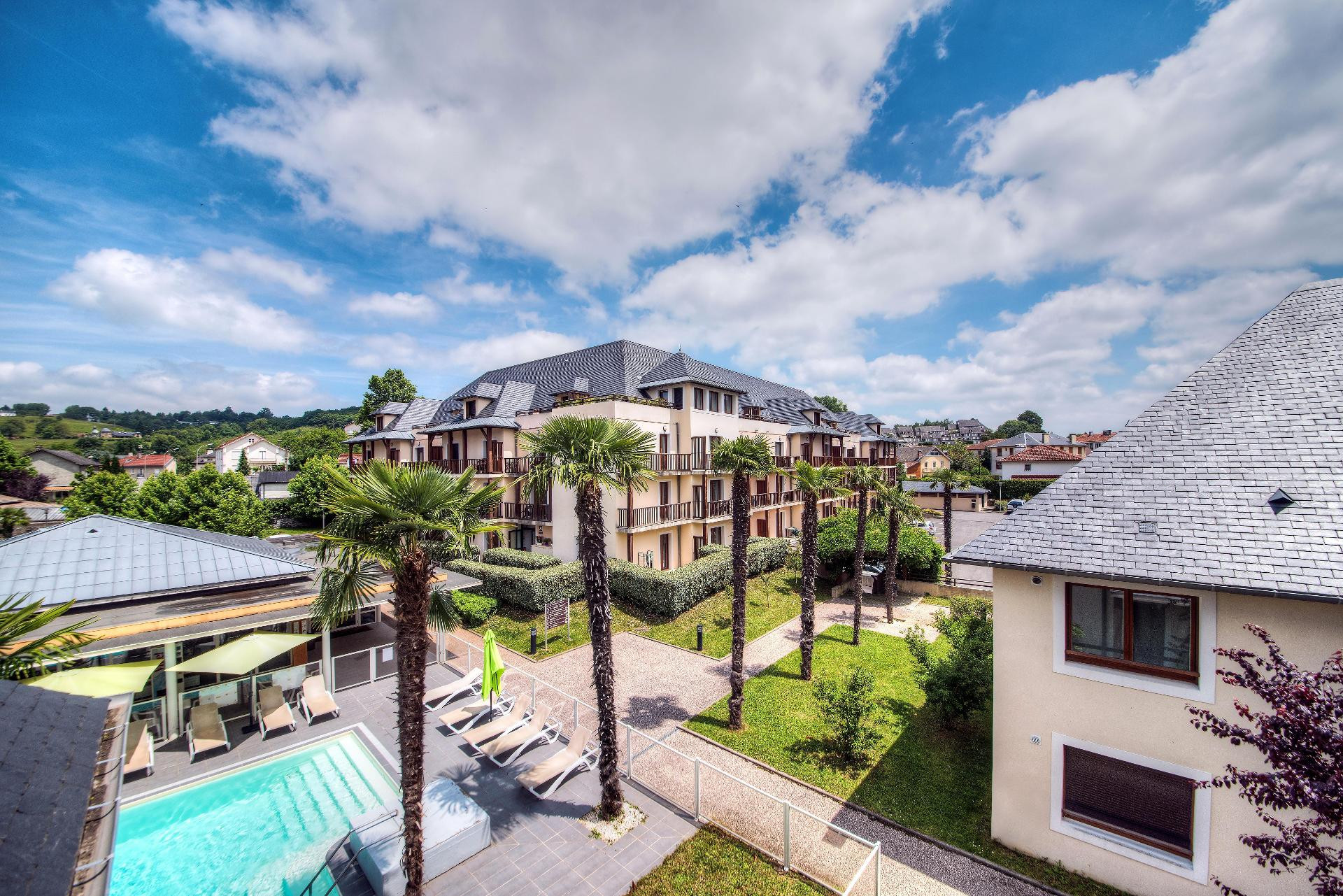 Vista Exterior Comfort Aparthotel Lourdes L'Acacia