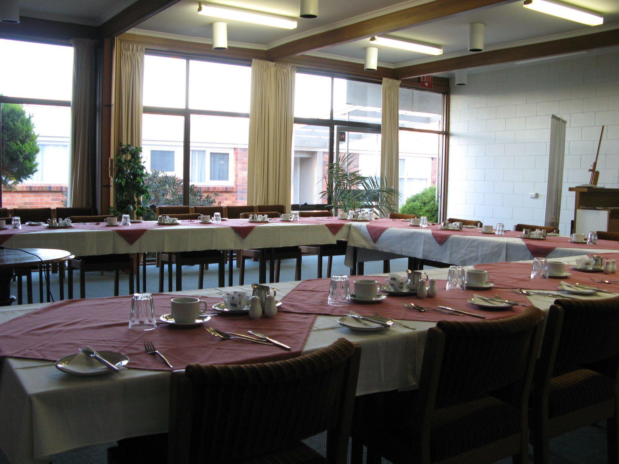 Sala de Reuniones Barclay Motor Inn