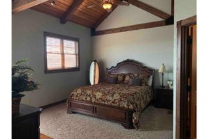 Alquiler Vacacional - Timber Ridge Lodge with a view