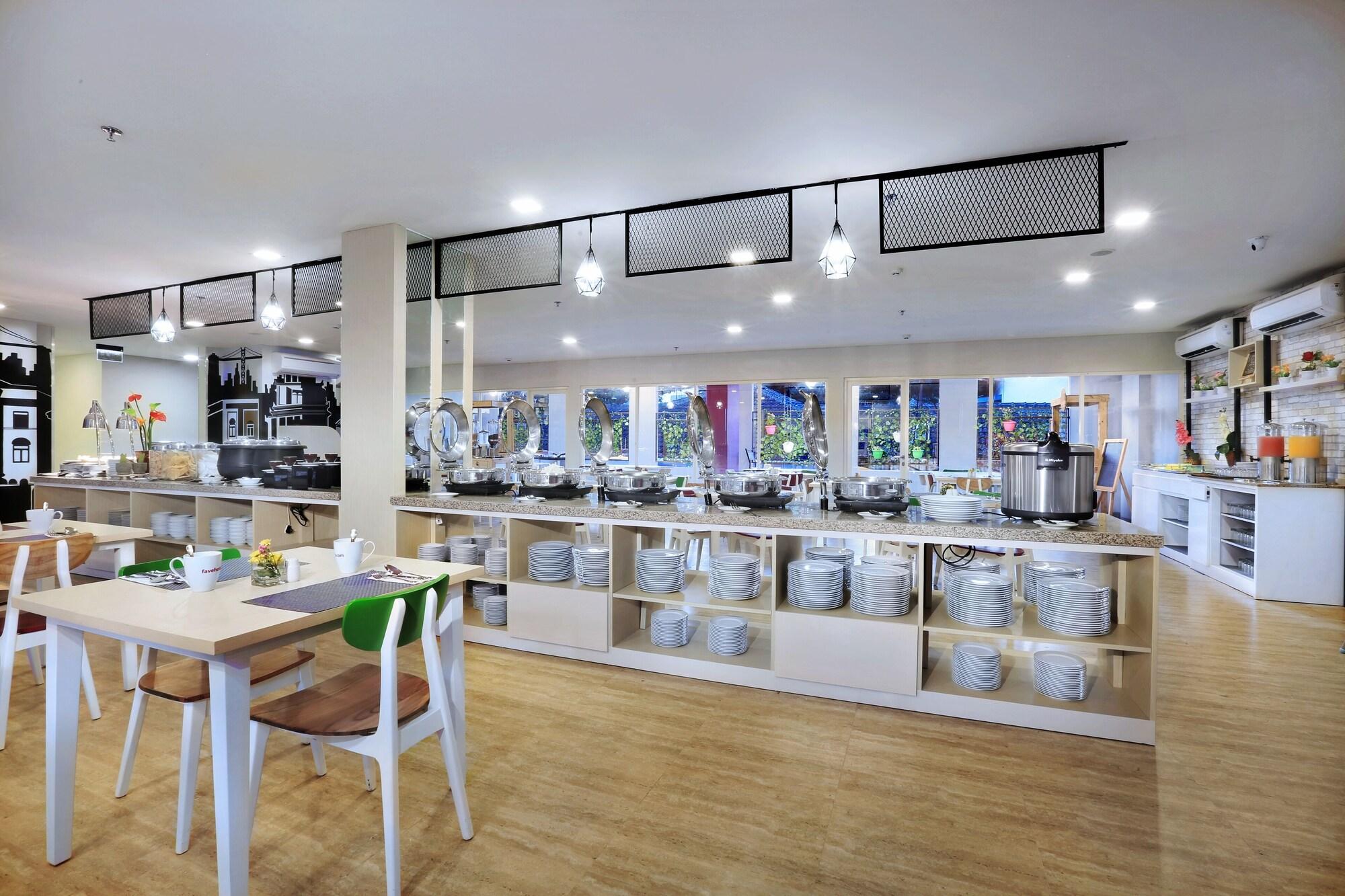 Restaurant favehotel Malang