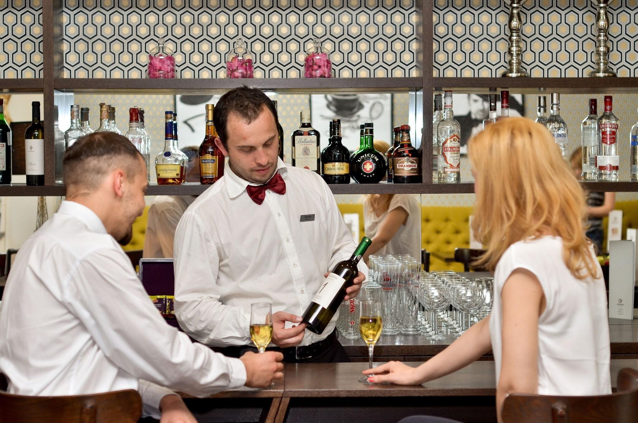 Bar/Salón Capitolina City Chic Hotel