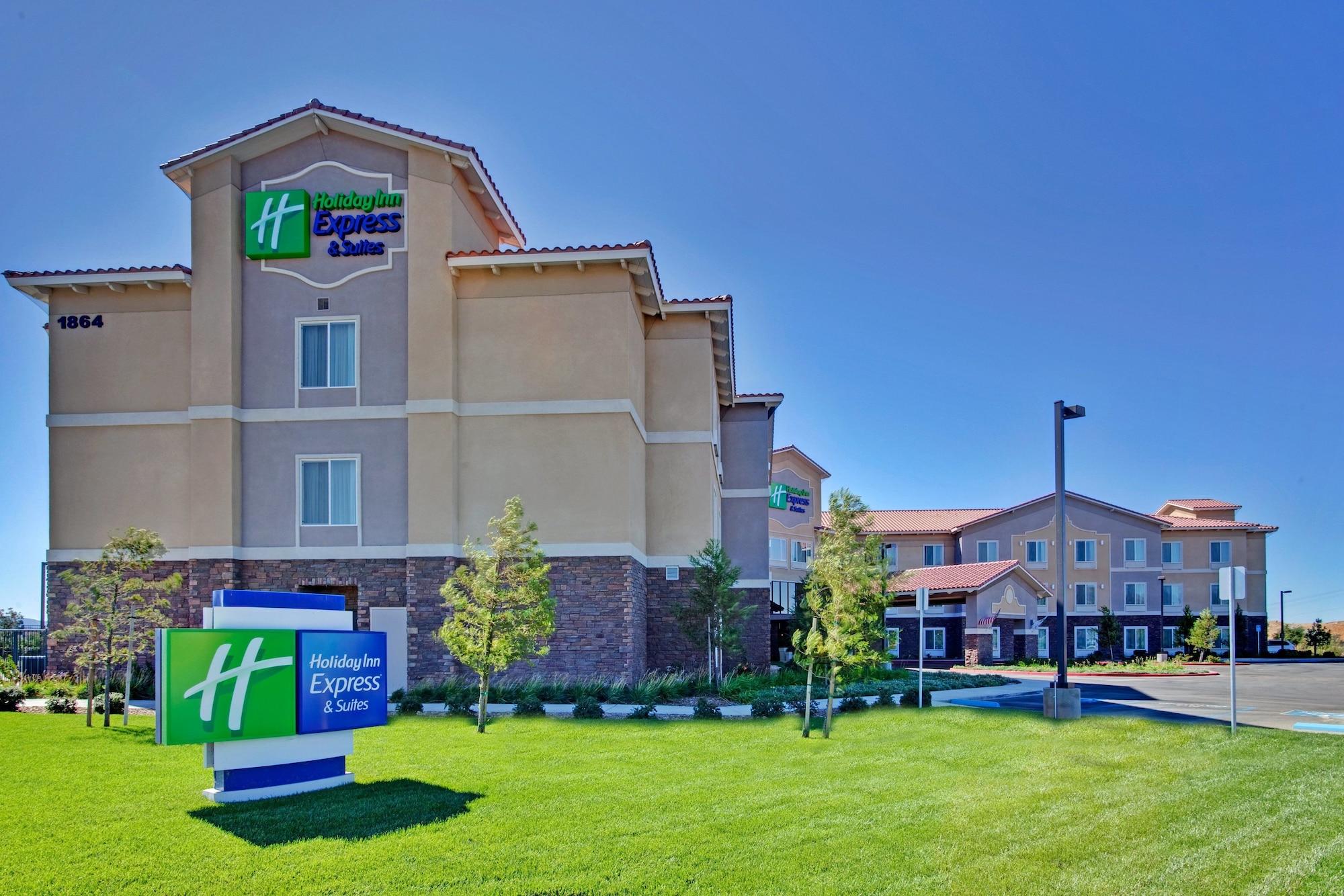 Vista Exterior Holiday Inn Express & Suites Beaumont - Oak Valley by IHG