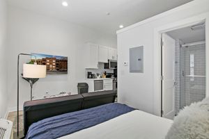 Alquiler Vacacional - Uptown Studio Apt Near Shops in Montrose