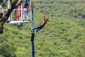 Actividad - IBO Bungee en Cola de Caballo