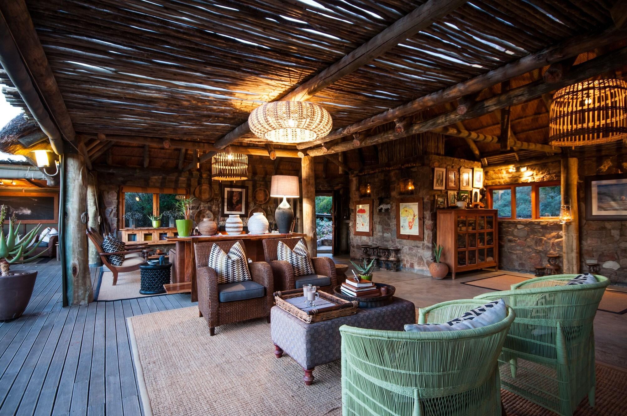 Bar/Salón HillsNek Safari Camp - Amakhala Game Reserve