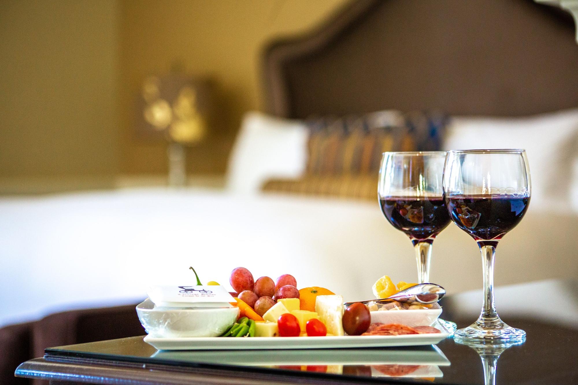 Bar/Salón Carriage House Inn