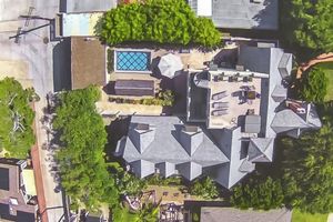 Alquiler Vacacional - Storybook Beach House 2 blocks from the Beach or Mission Bay with Pool & Hot tub