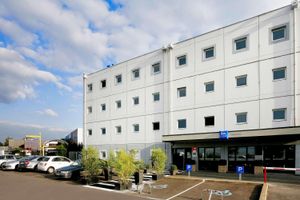 Alojamiento - Ibis Budget Villemomble