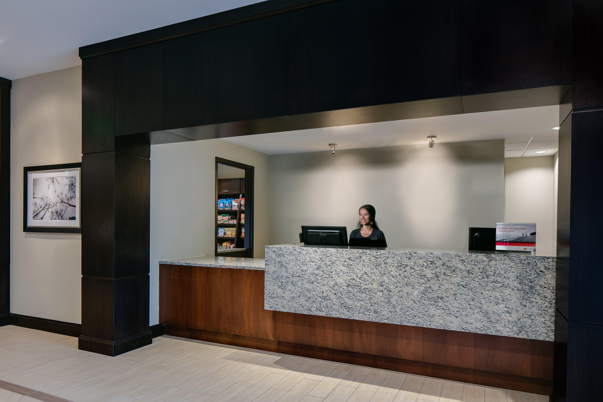 Vista Lobby Staybridge Suites Des Moines Downtown by IHG