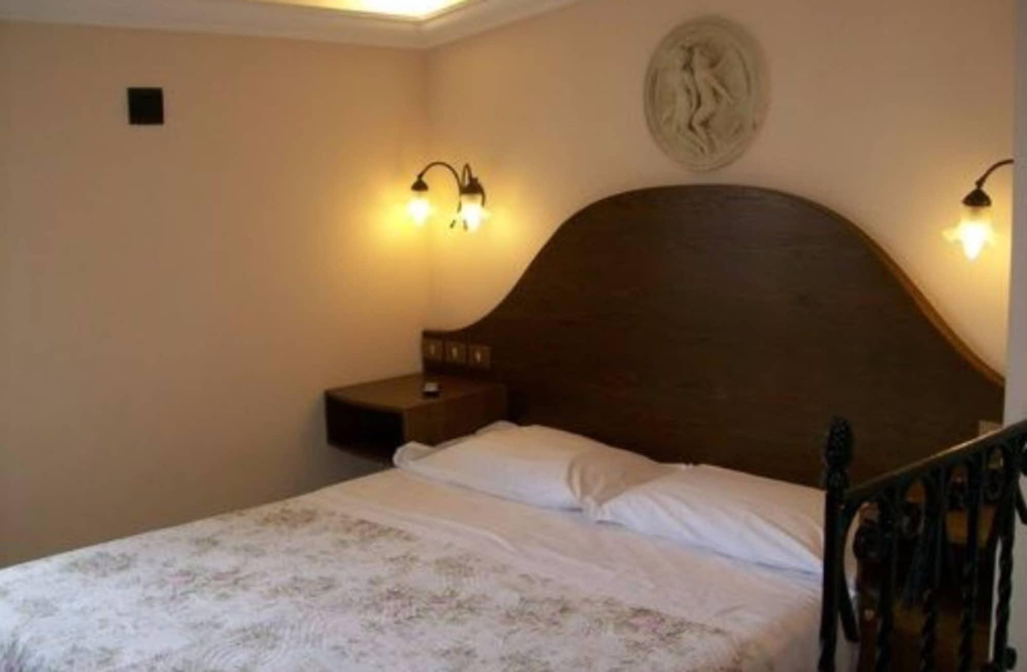 Varios Hotel Prati