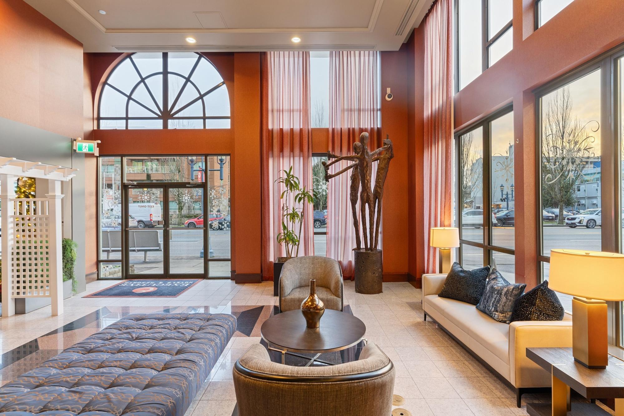 Vista Lobby Executive Hotel Vancouver Airport