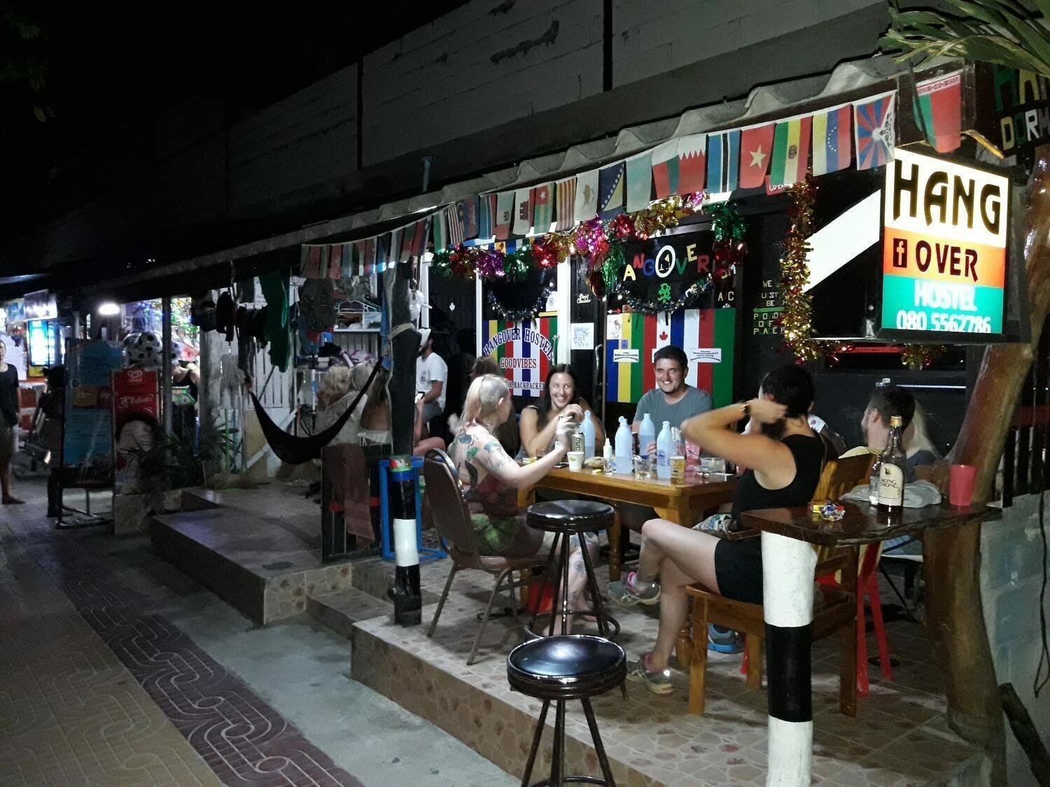 Bar/Salón Hangover Hostel