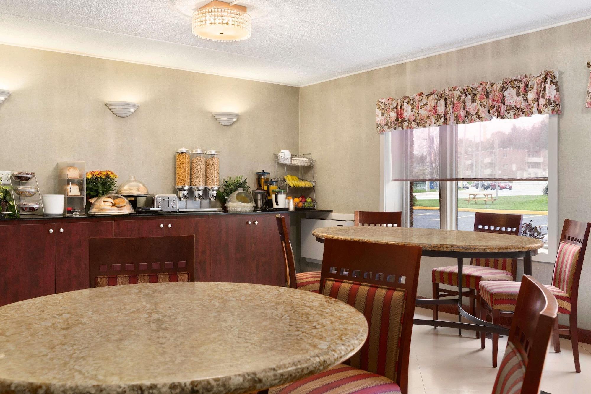 Restaurant Travelodge by Wyndham Owen Sound