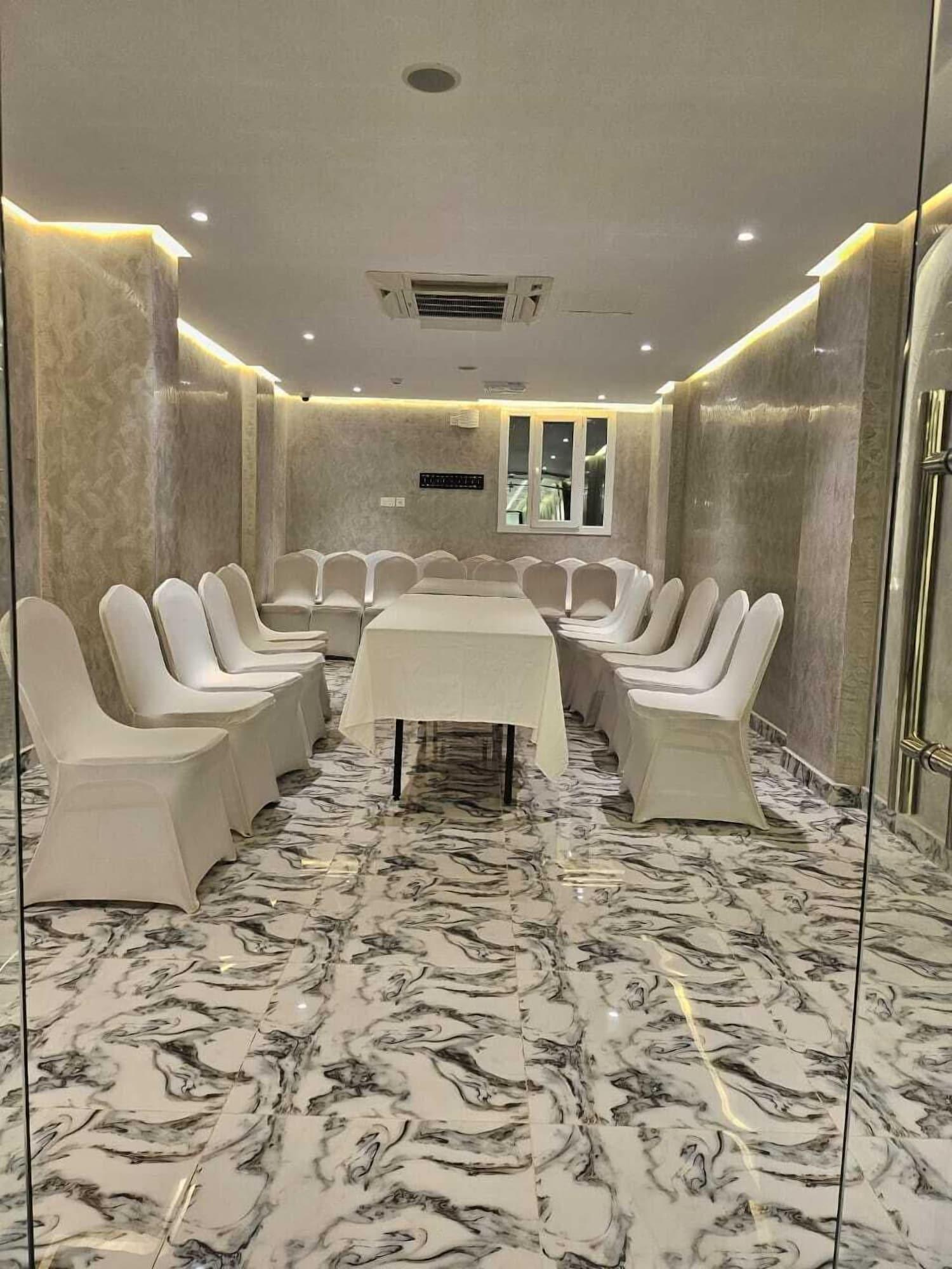 Sala de Reuniones Royal Plaza Hotel - Duqm