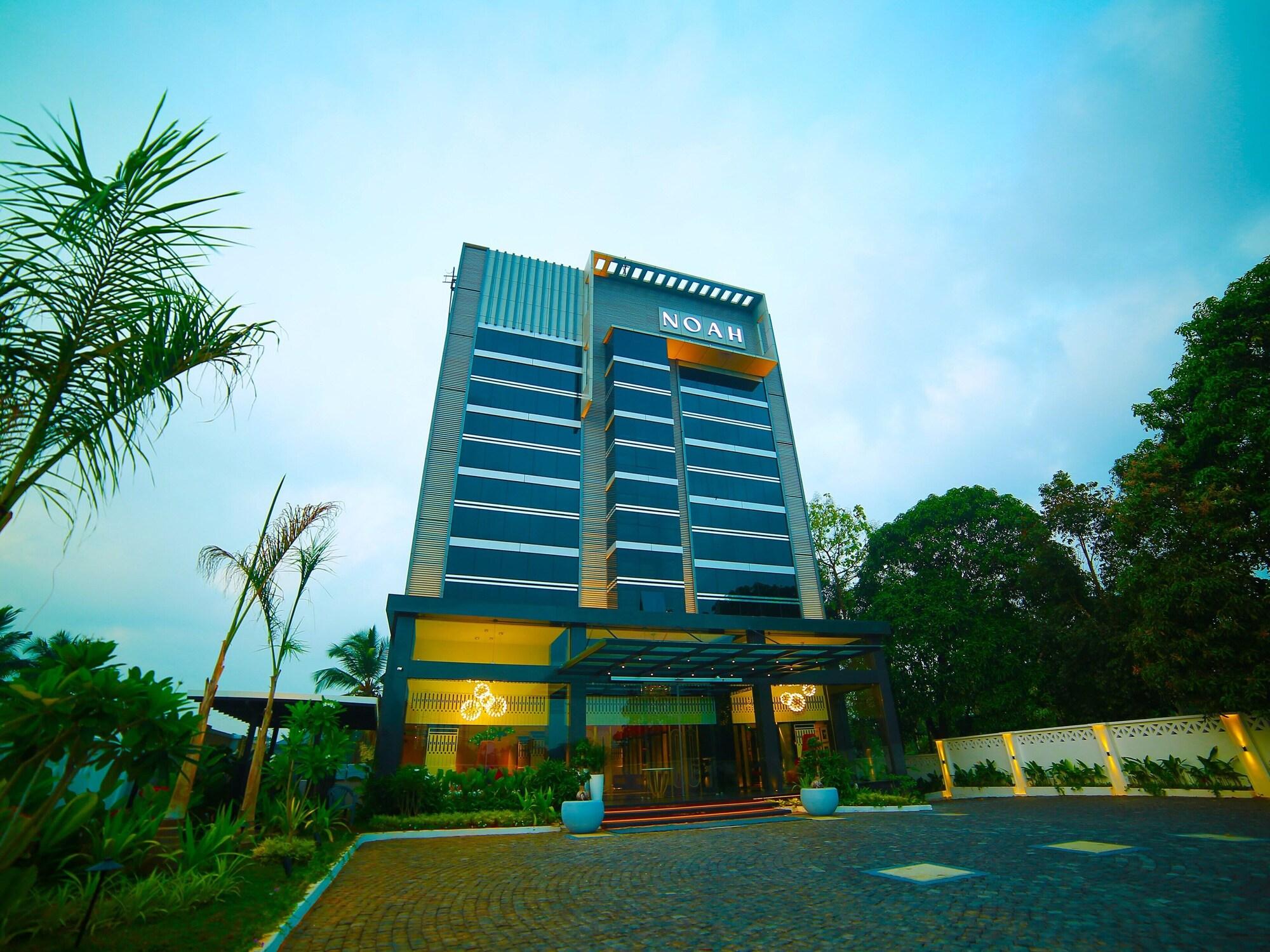 Varios Noah Sky Suites