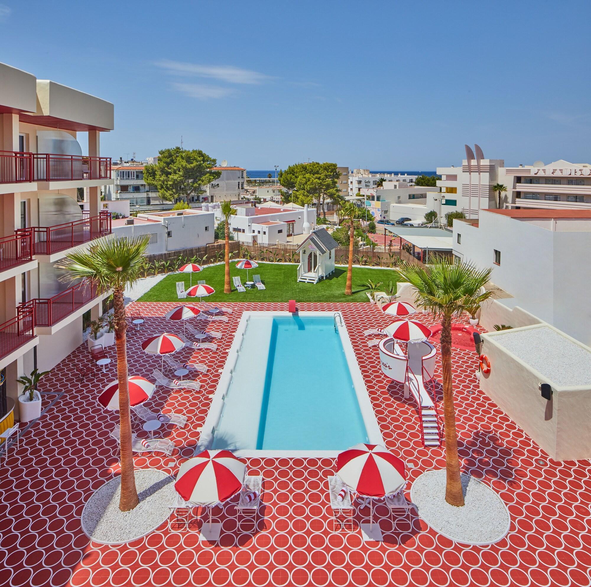 Vista Exterior Romeos Ibiza