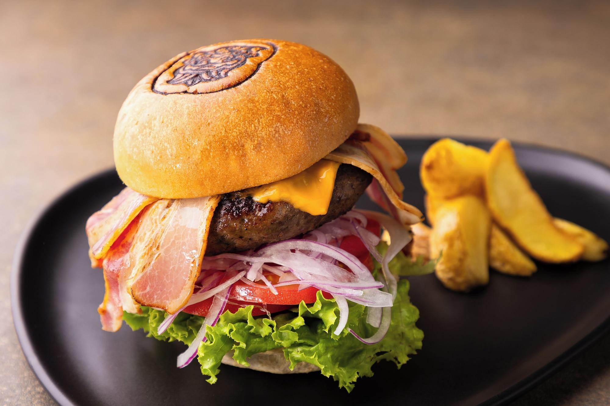 Bar/Salón Okinawa Harborview Hotel