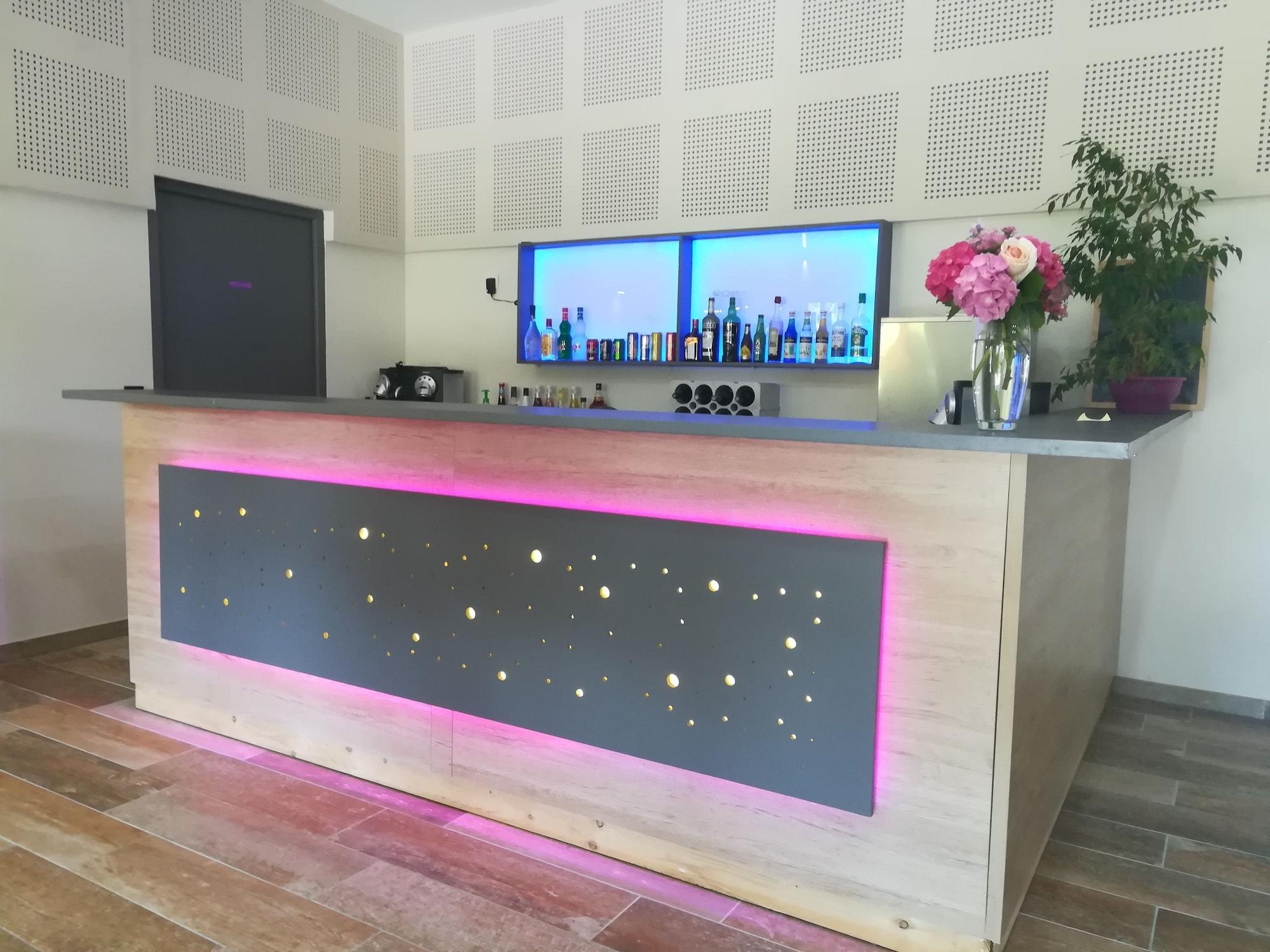 Bar/Salón L'Hôtel du Lac