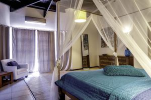 Alquiler Temporario - An amazing oceanfront villa with ocean access