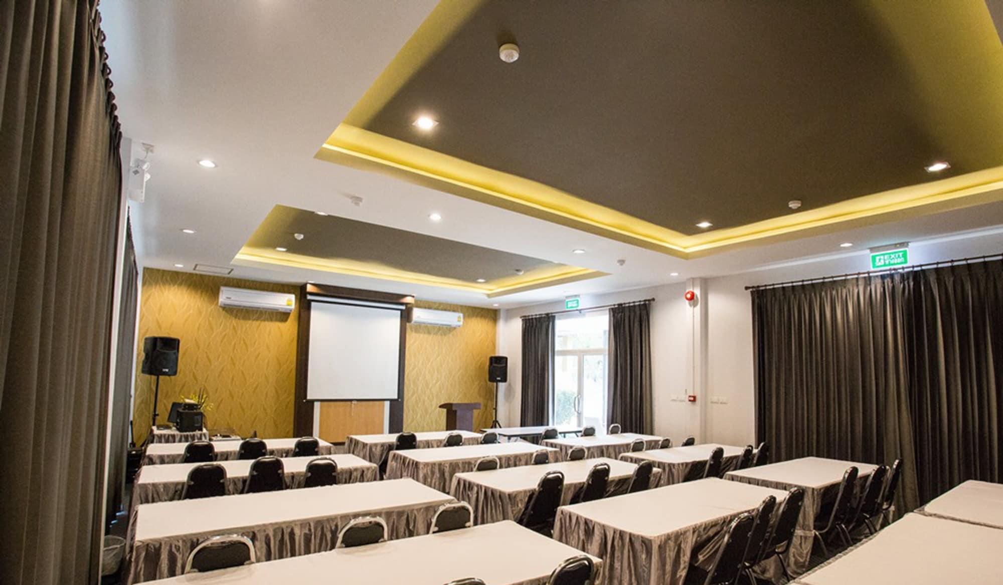 Sala de Reuniones Seree Grand Resort
