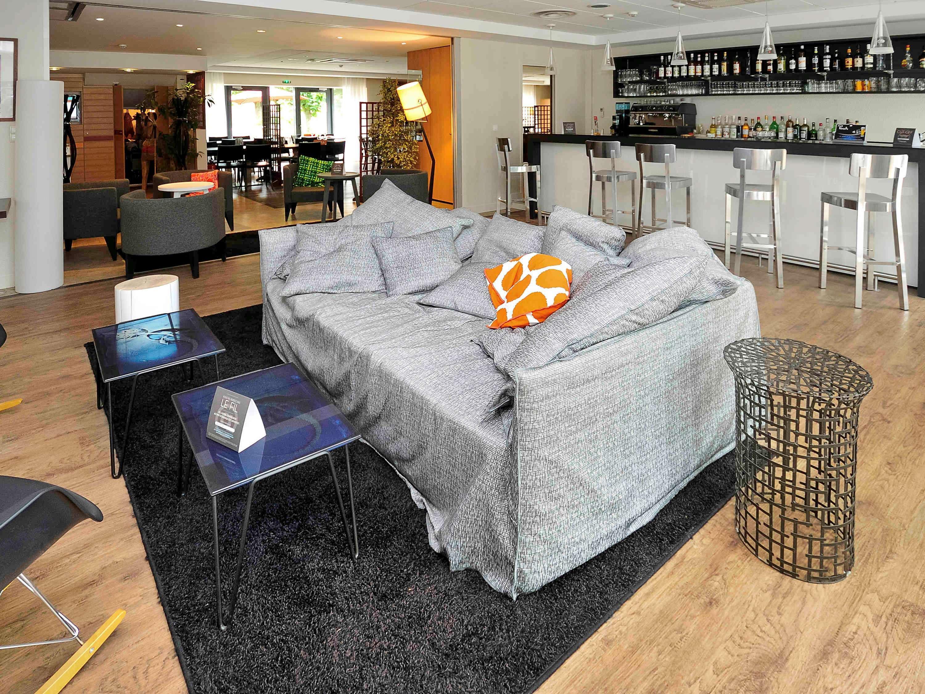 Bar/Salón ibis Maisons Laffitte