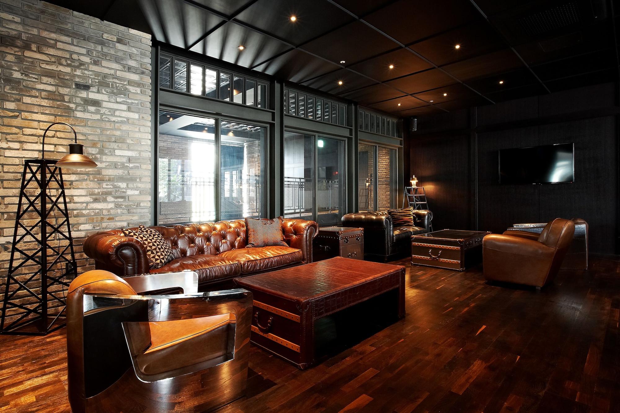 Vista Lobby Lee Design Hotel