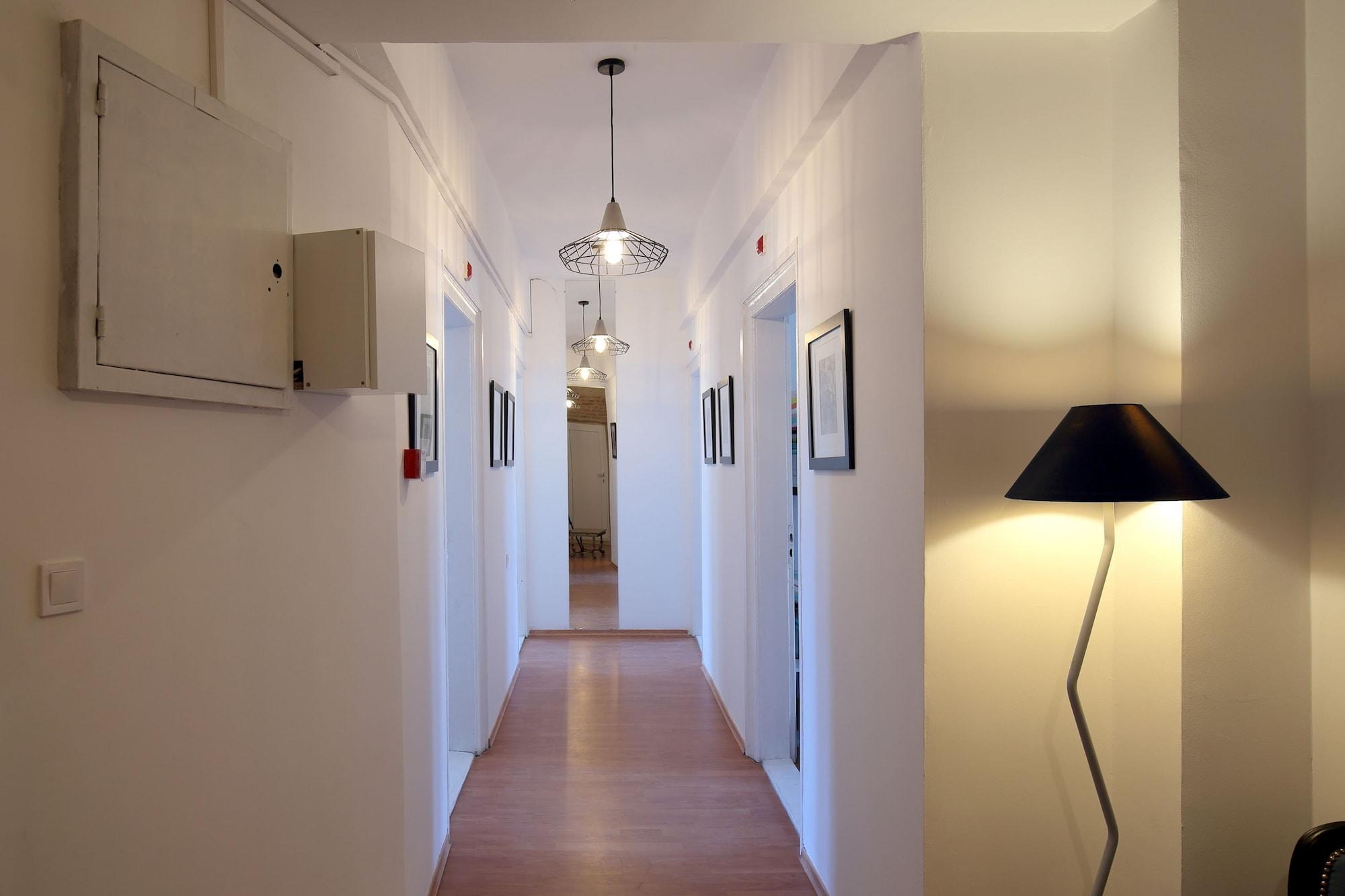 Varios Hostel Musala