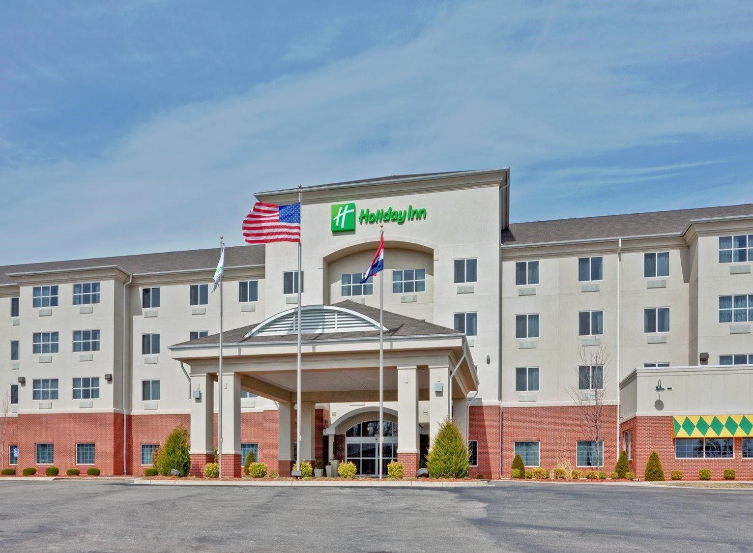 Vista Exterior Holiday Inn Poplar Bluff by IHG