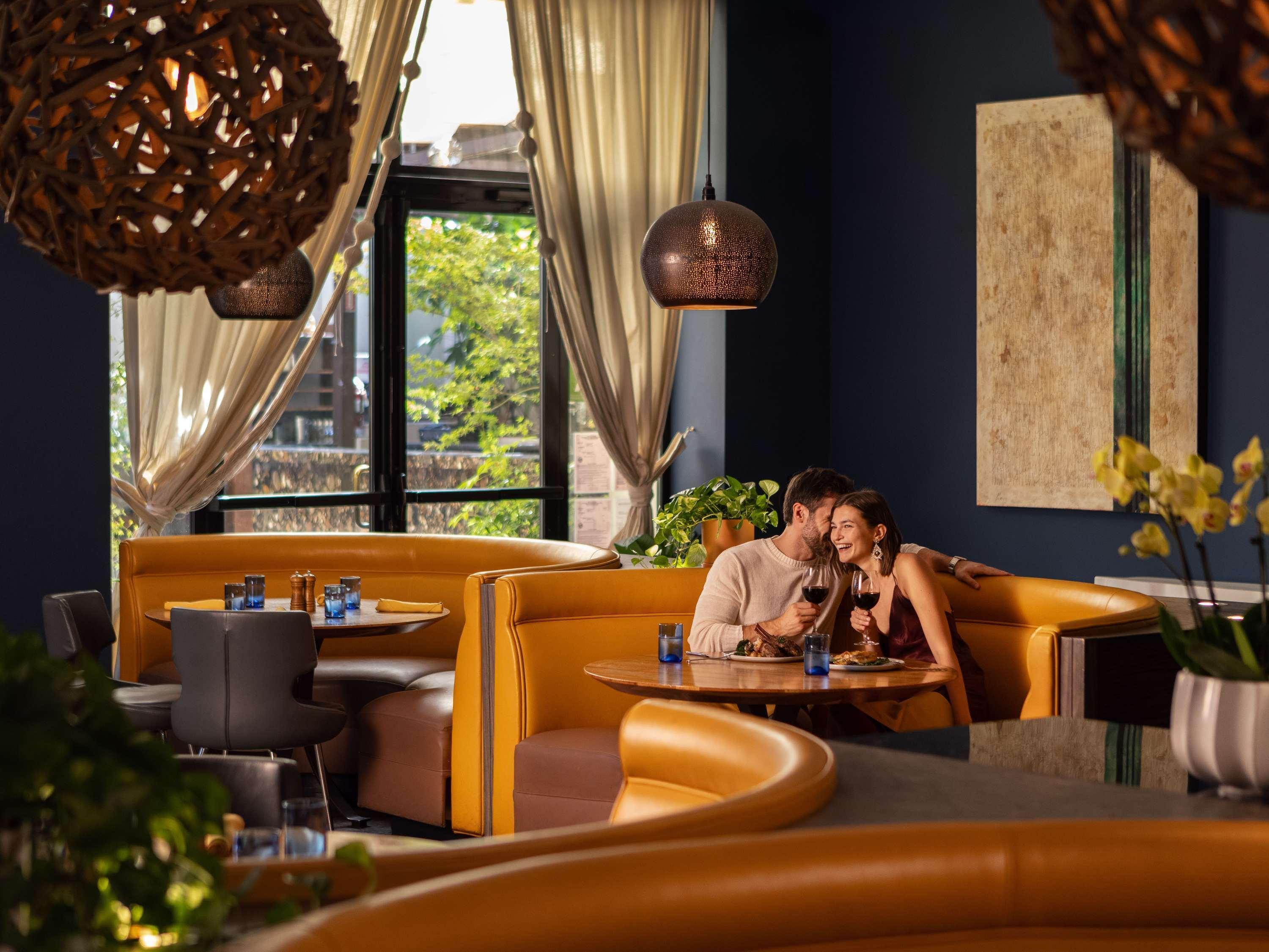 Restaurant Sofitel LA at Beverly Hills