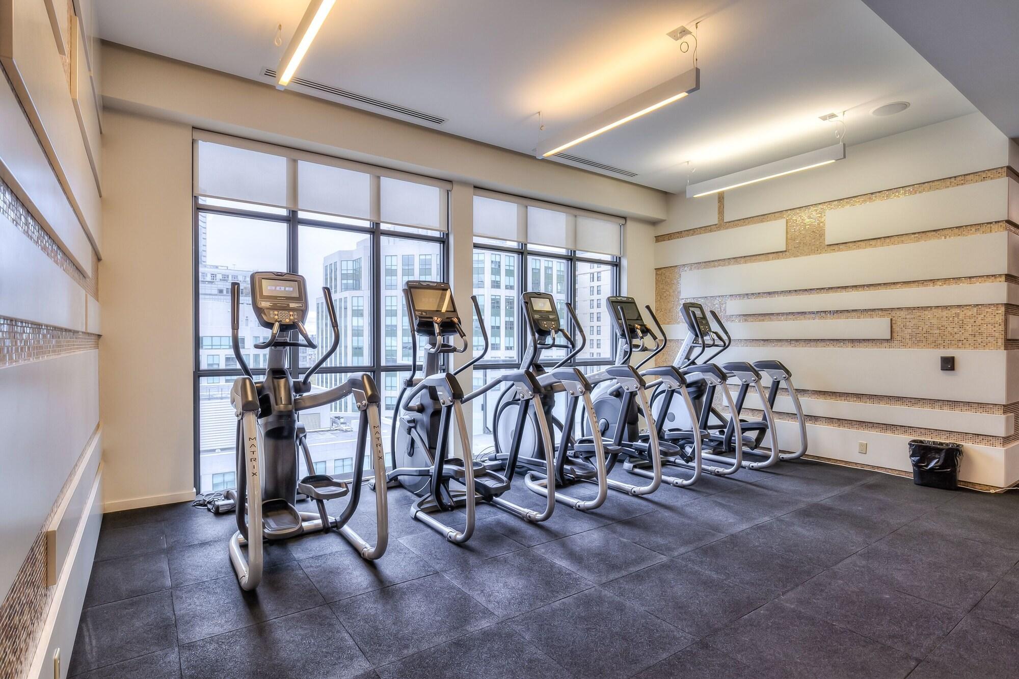 Gimnasio RivetStays - The Atmos