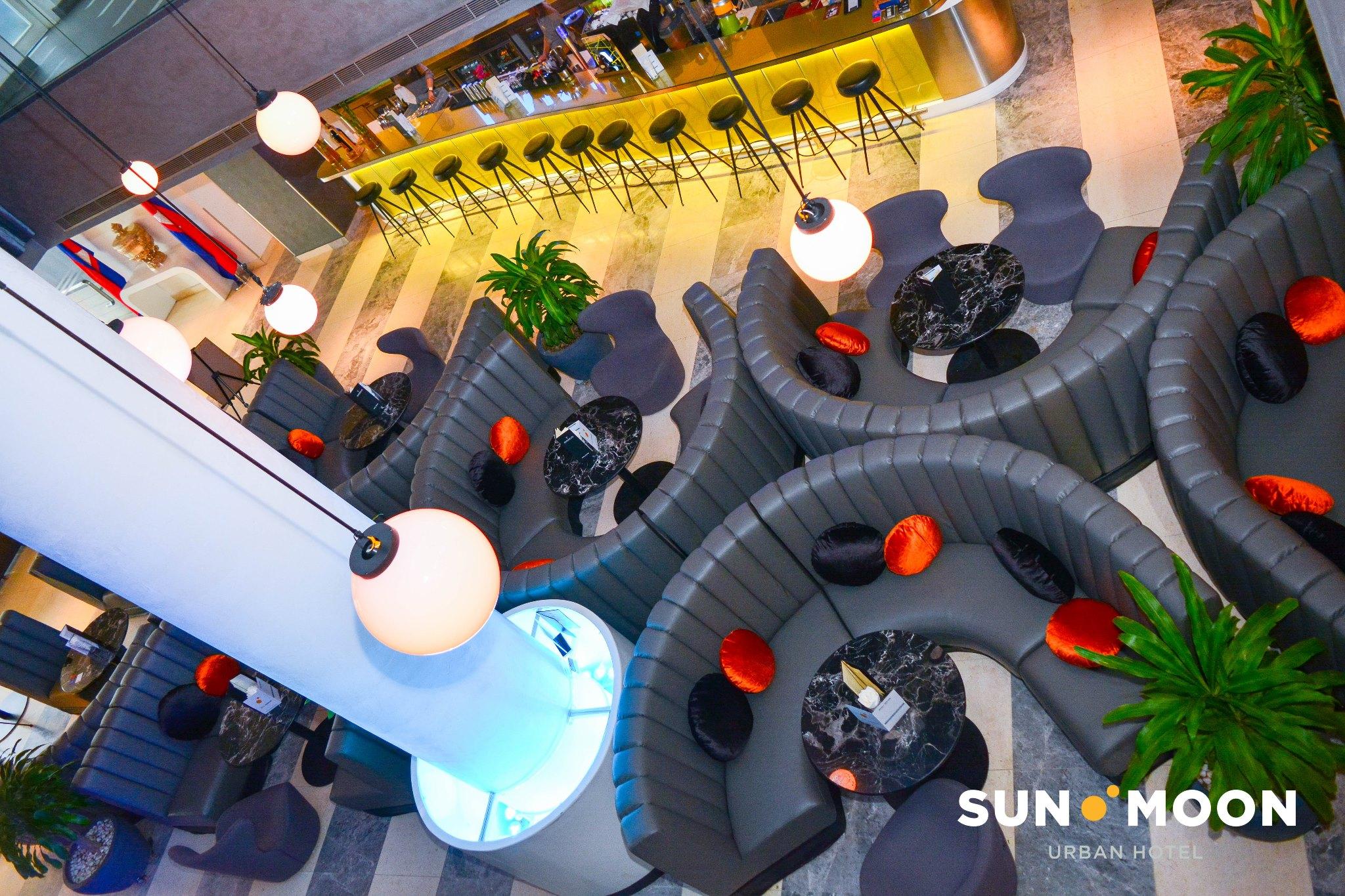 Vista Lobby SUN & MOON, Urban Hotel