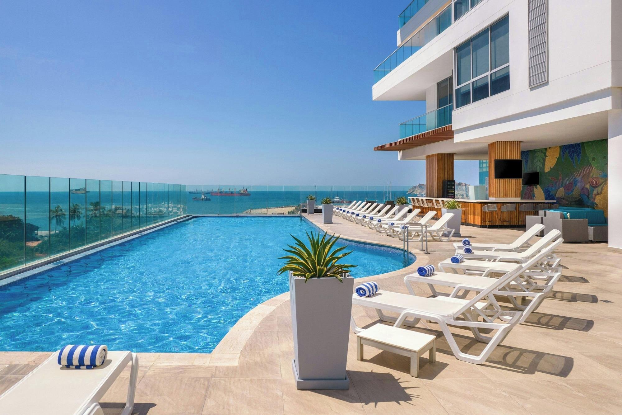 Vista Piscina AC Hotel by Marriott Santa Marta