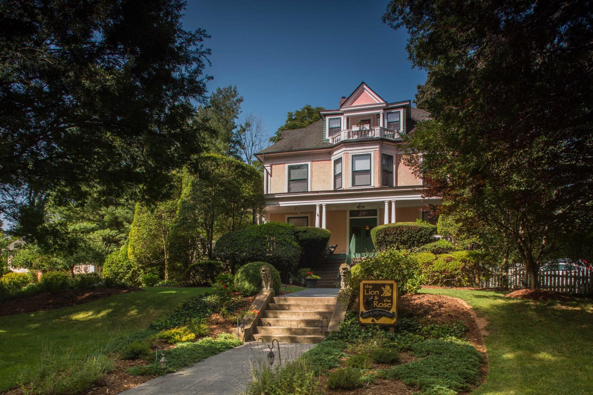 Vista Exterior The Lion and the Rose B&B