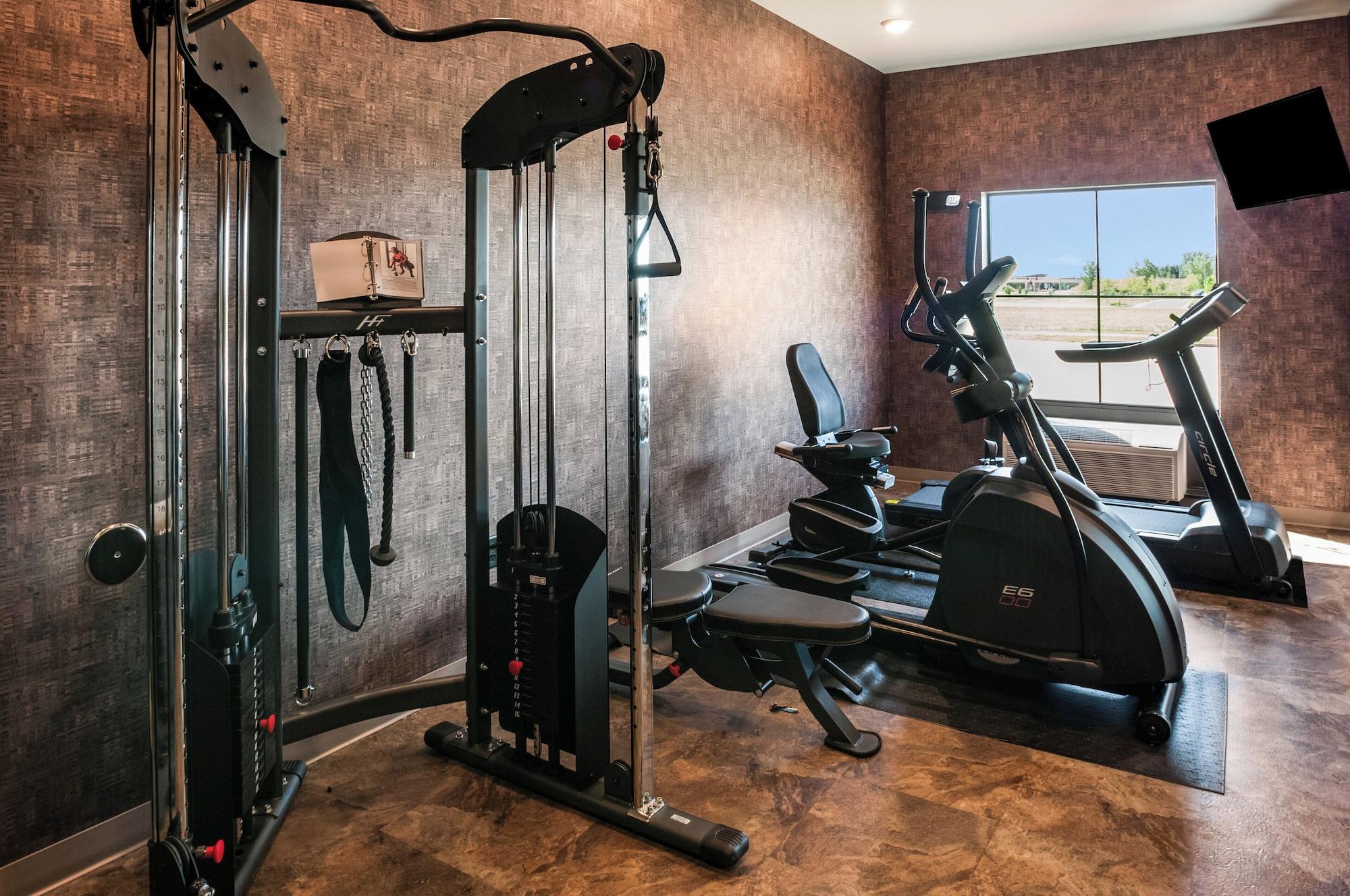 Gimnasio Cobblestone Hotel & Suites - Appleton International Airport