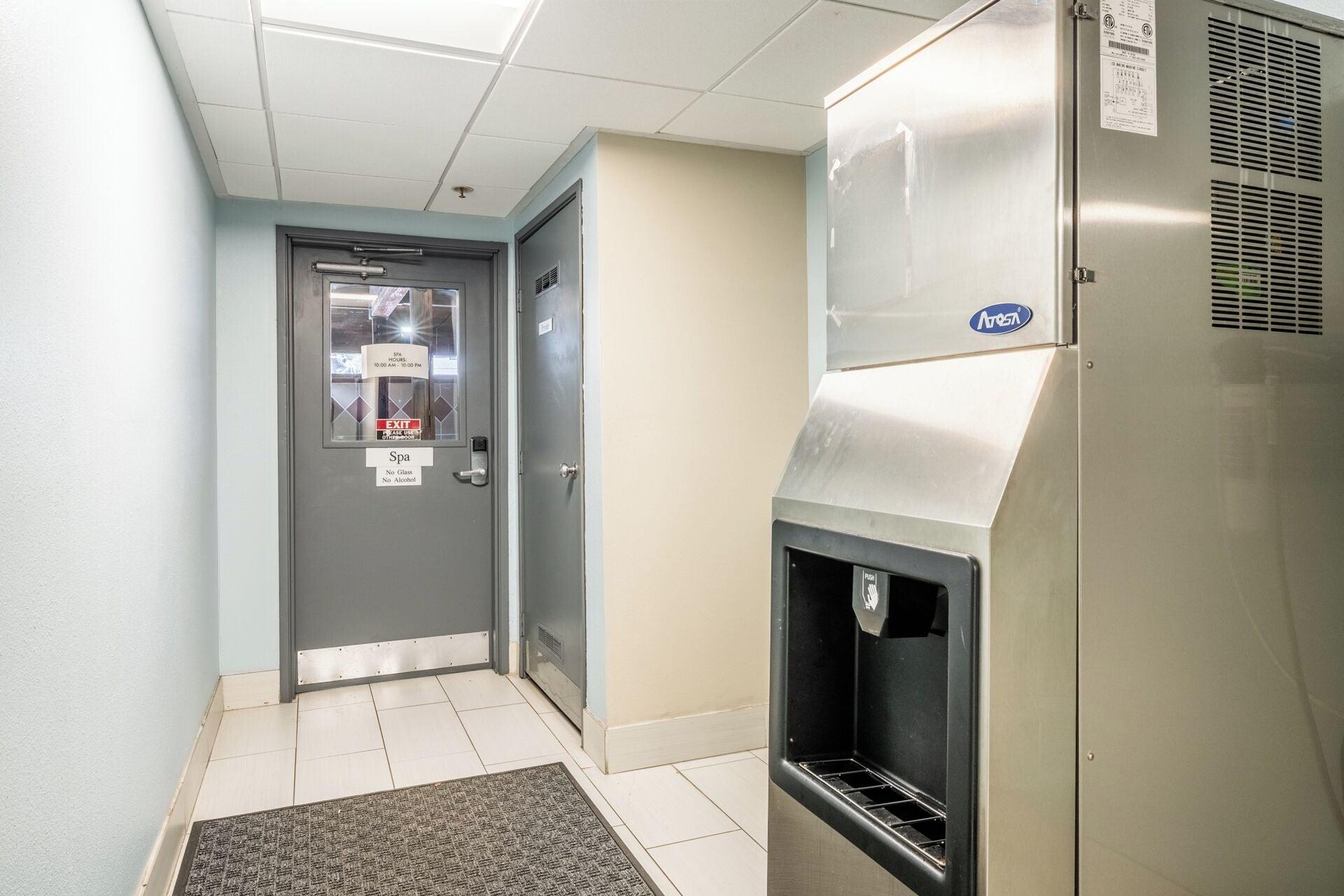 Spa Quality Inn Near Mammoth Mountain Ski Resort