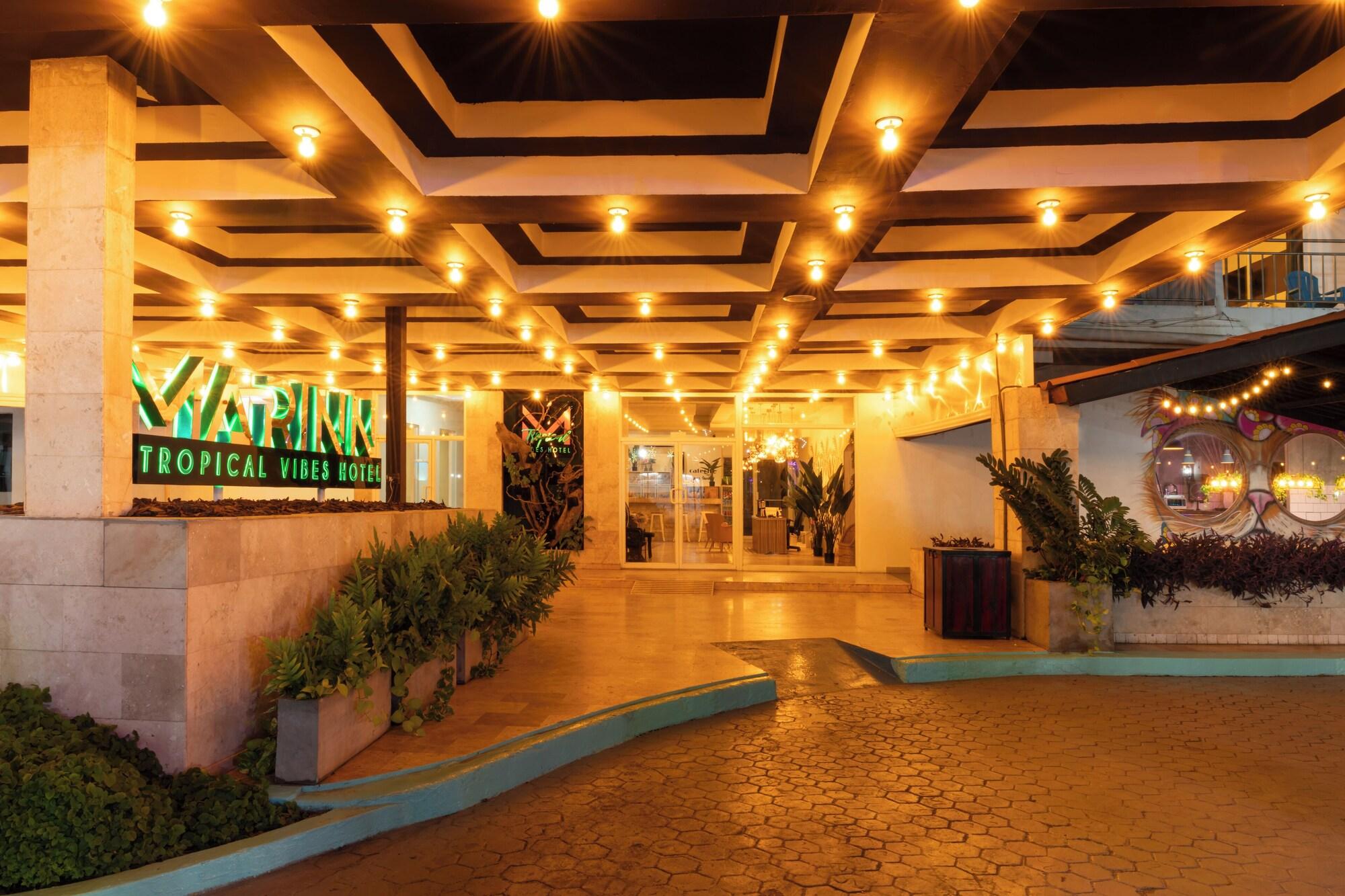 Vista Exterior MARINN Tropical Vibes Hotel