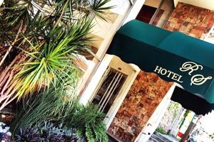 Alojamiento - Hotel RS