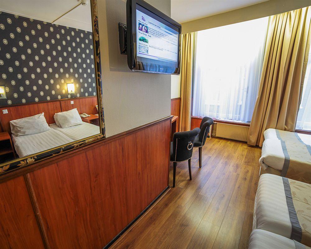 Habitación Hotel de Paris