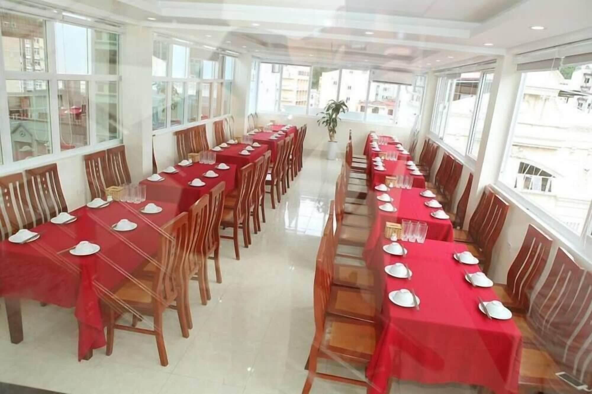 Restaurant Pina Boutique Inn - Hotel Elite