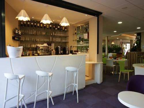Bar/Salón ibis Styles Villeneuve sur Lot