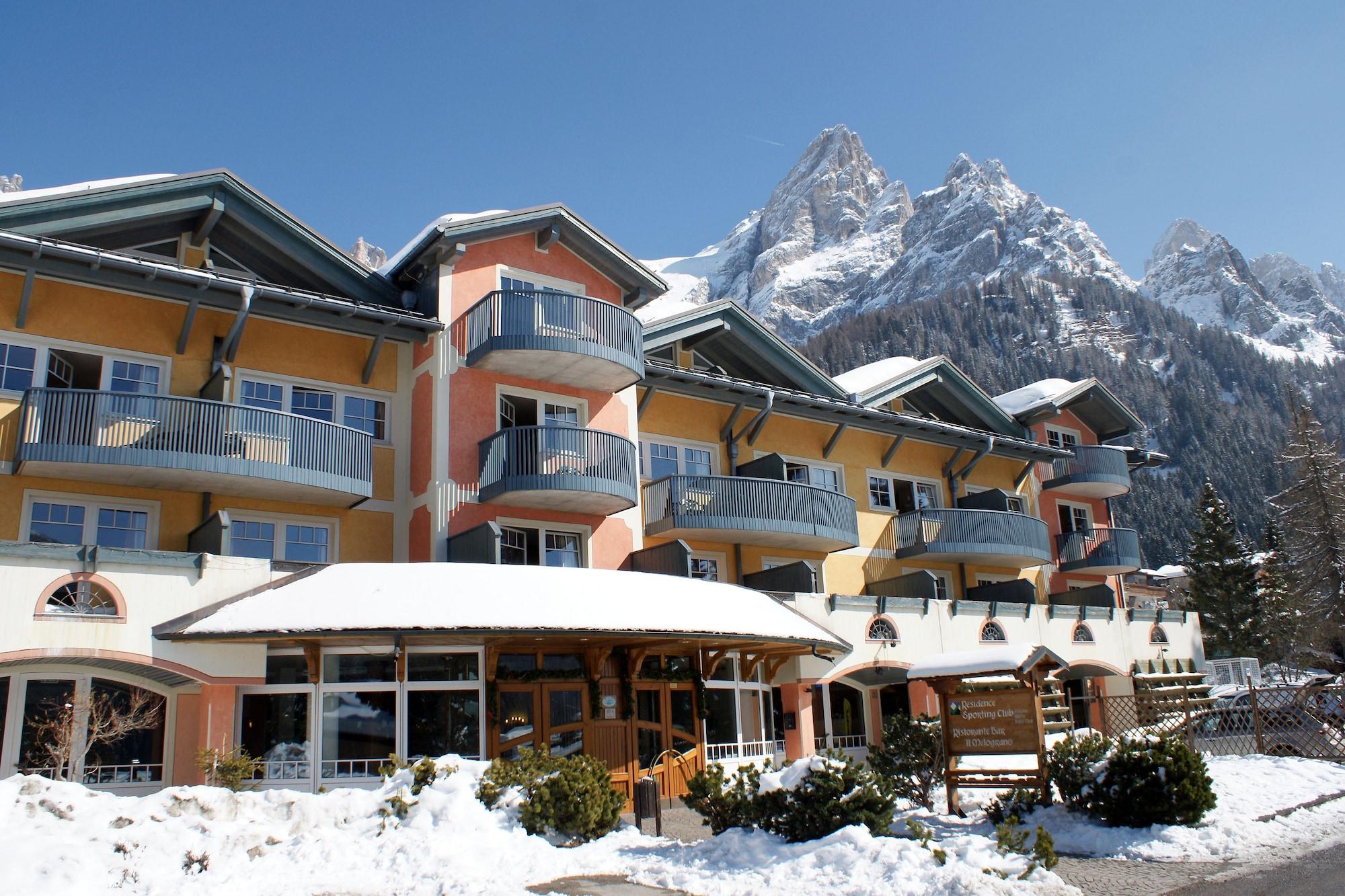 Vista Exterior Sporting Clubresidence