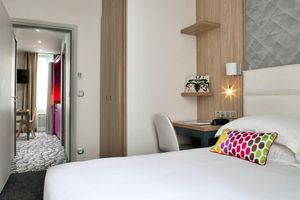 Alojamiento - Serotel Suites Opera