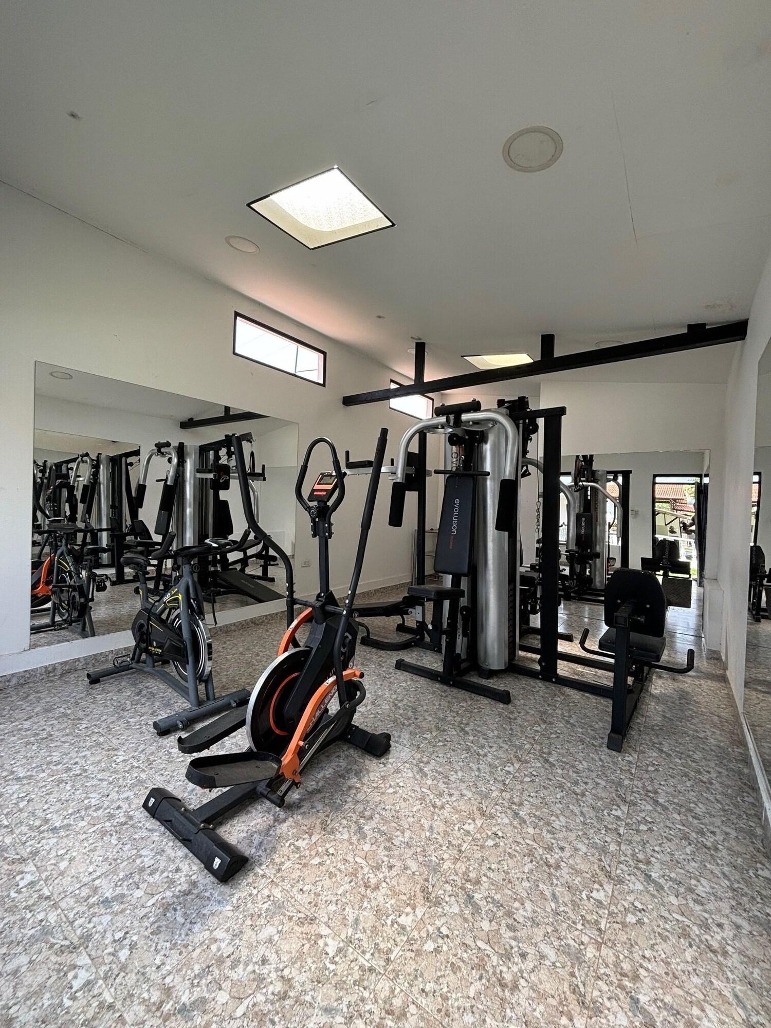 Gimnasio HOTEL CERRITOS PLAZA