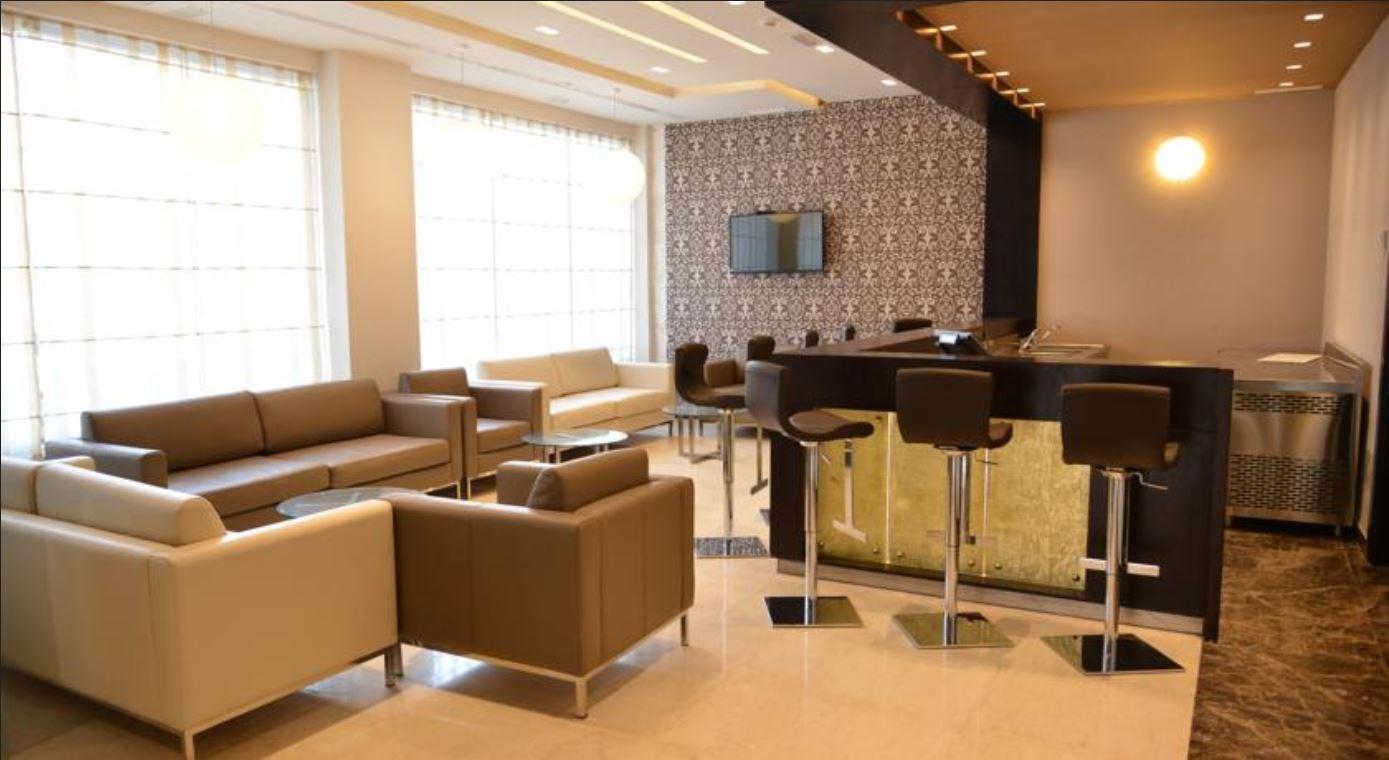 Bar/Salón Samarons Hotels