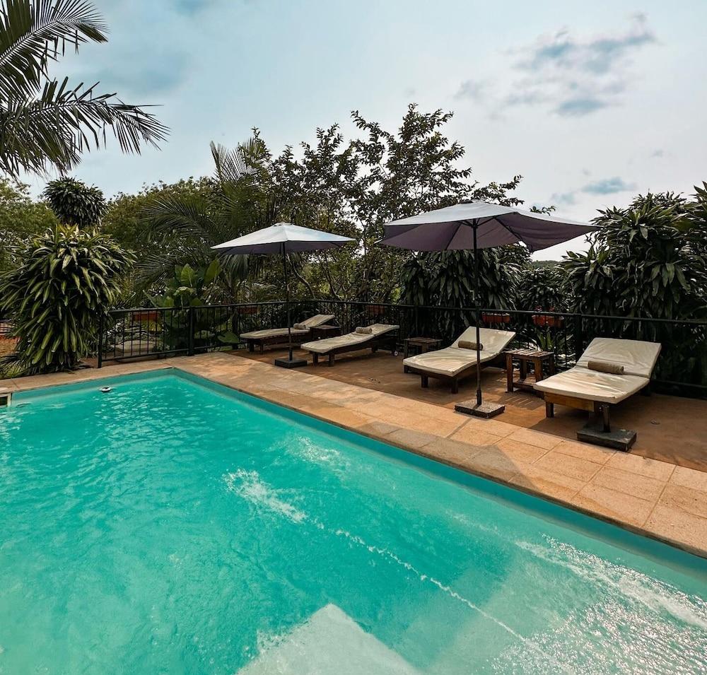 Varios Mediterráneo Suites Iguazú