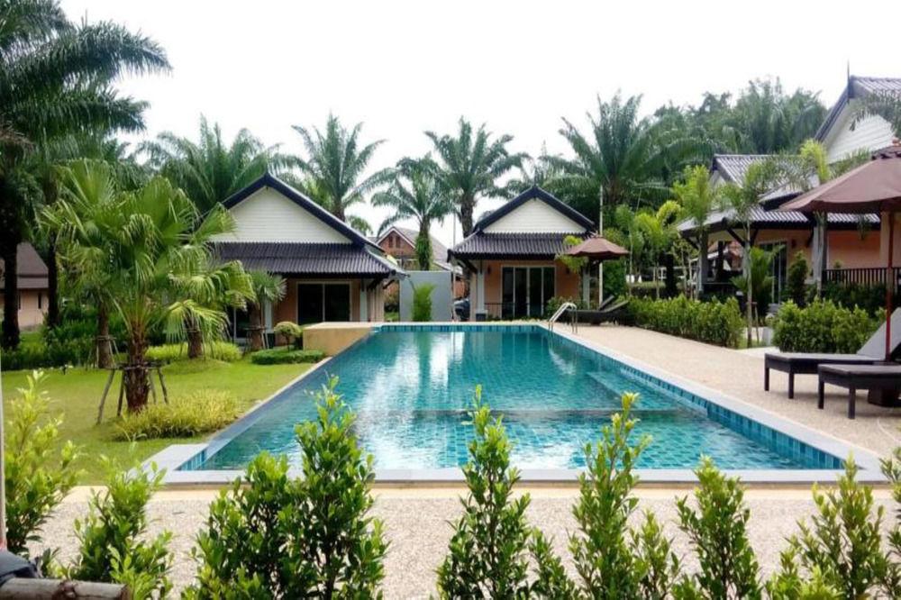 Vista Piscina Palm Kiri Resort